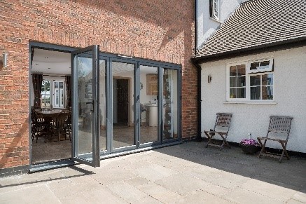 bifold door