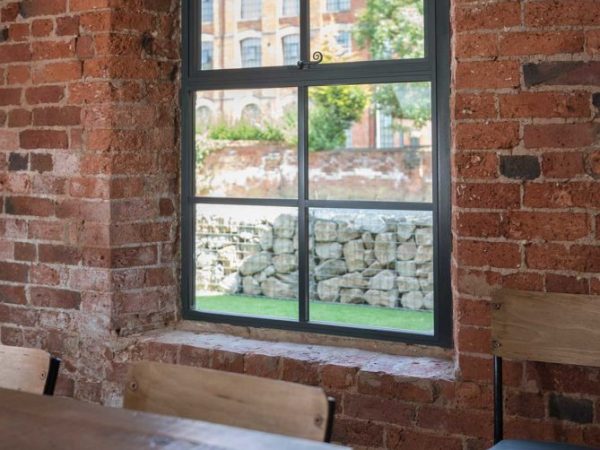 Slimline Aluminium Windows: Black