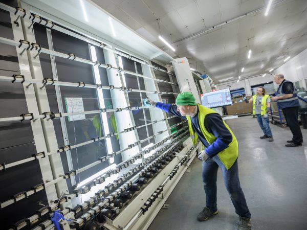 About Us - Glass Shop Facility