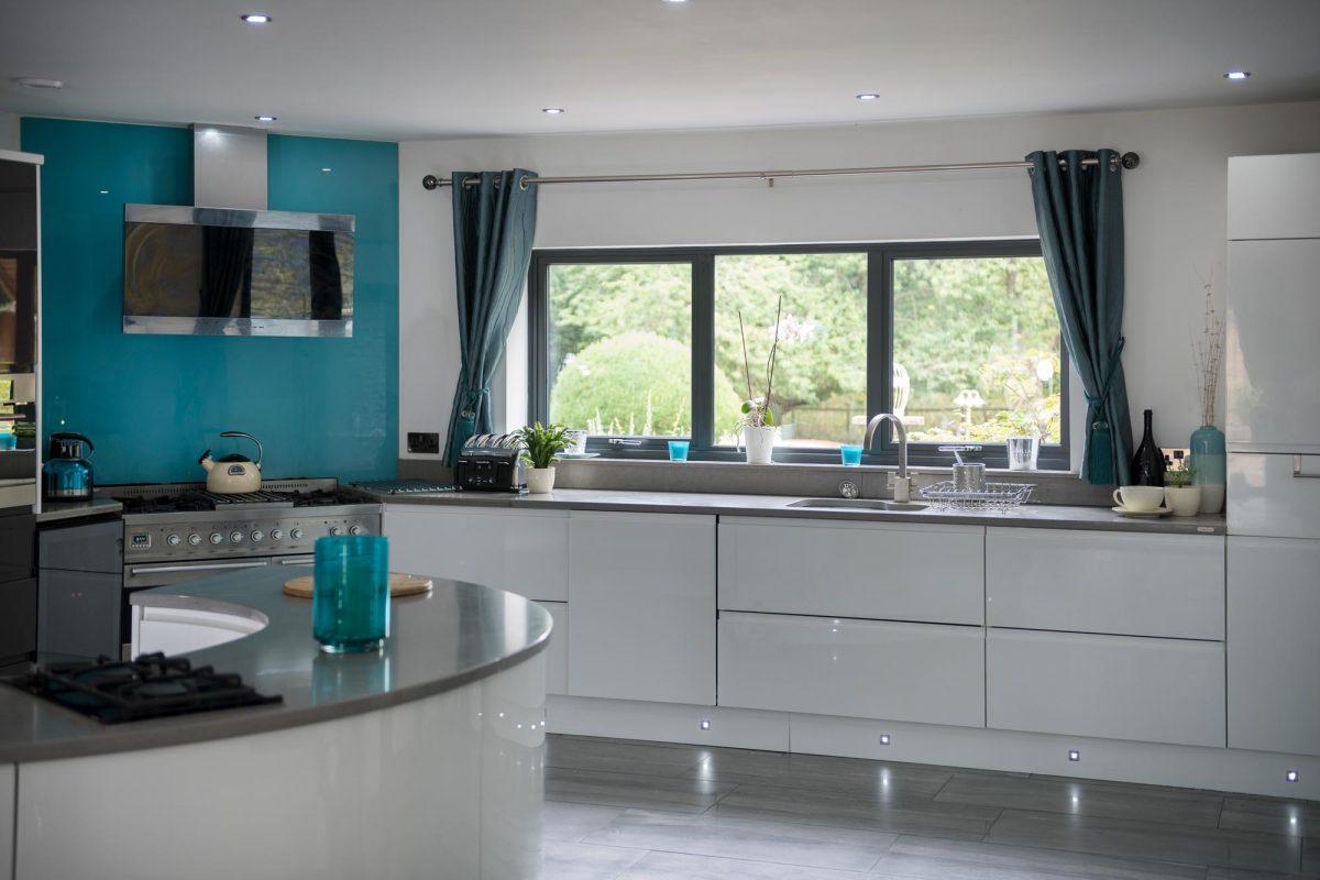 aluminium window fitters near me