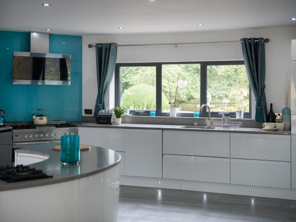 aluminium window fitters near me