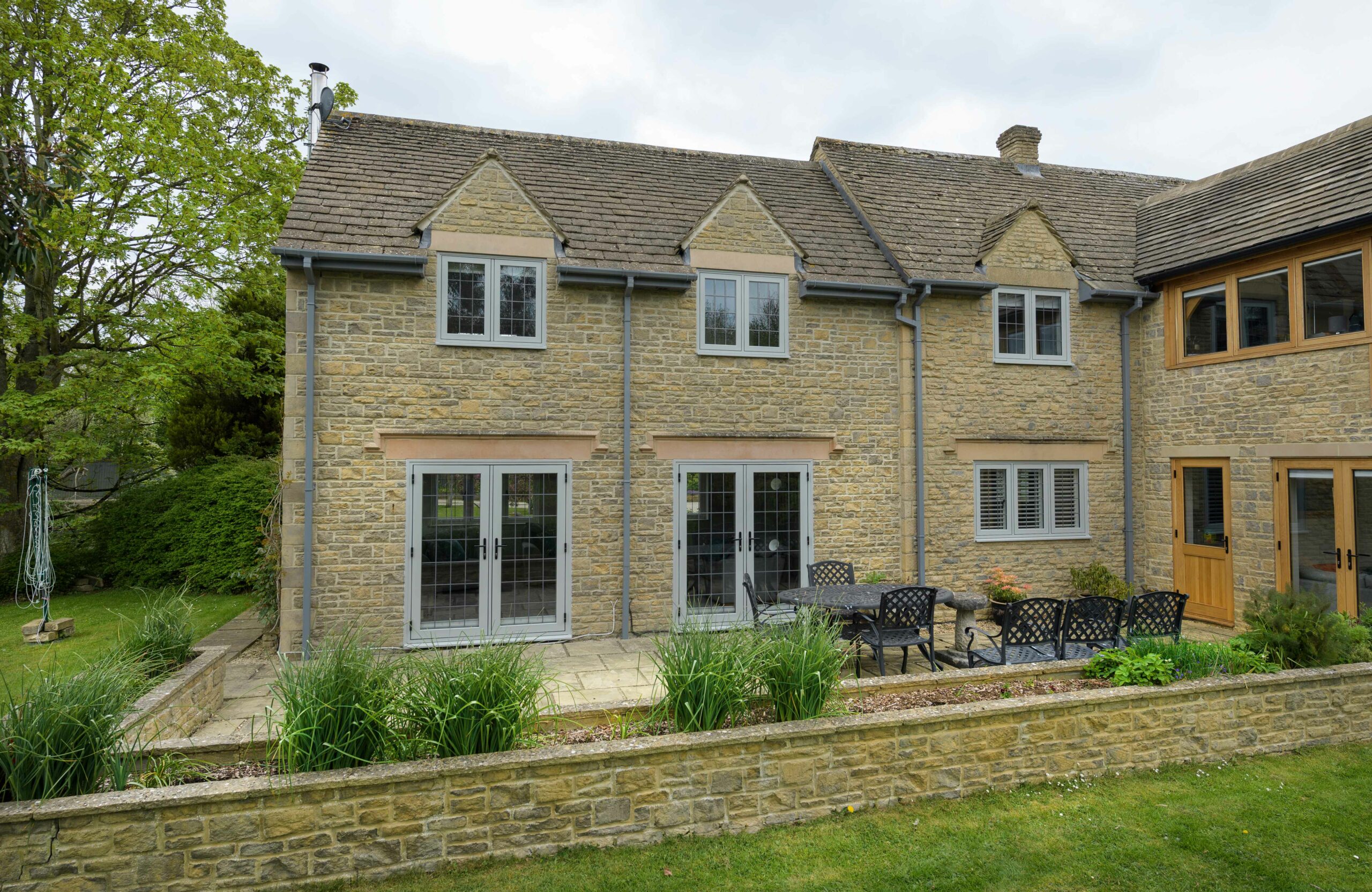 10 Colour Combinations to Refresh Your Home’s Exterior